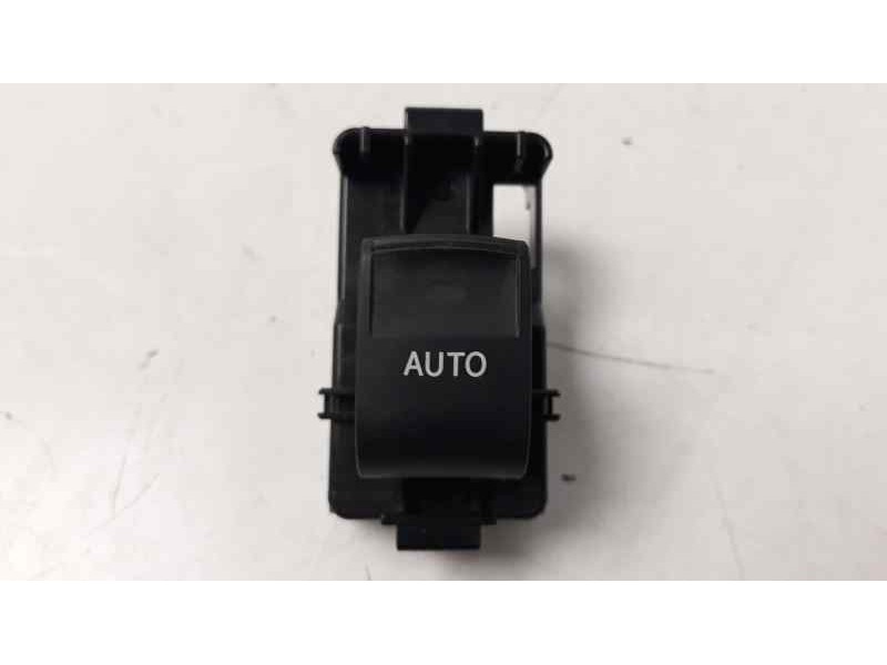 Recambio de mando elevalunas delantero derecho para toyota auris 1.2 16v turbo cat referencia OEM IAM   