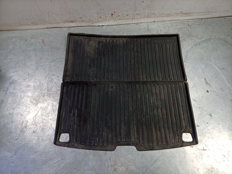 Recambio de alfombra maletero para volvo v60 ii cross country (227) d4 awd referencia OEM IAM  32353880 