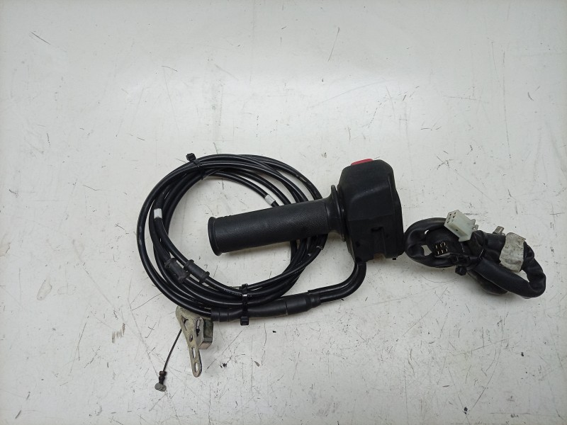 Recambio de piña luces derecha para yamaha x-max x-max 300 (sh14) referencia OEM IAM  B74H39731000 