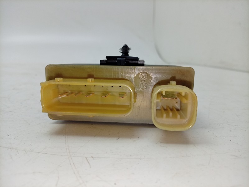 Recambio de caja precalentamiento para peugeot 308 ii (lb_, lp_, lw_, lh_, l3_) 1.5 bluehdi 130 referencia OEM IAM  9662570880 