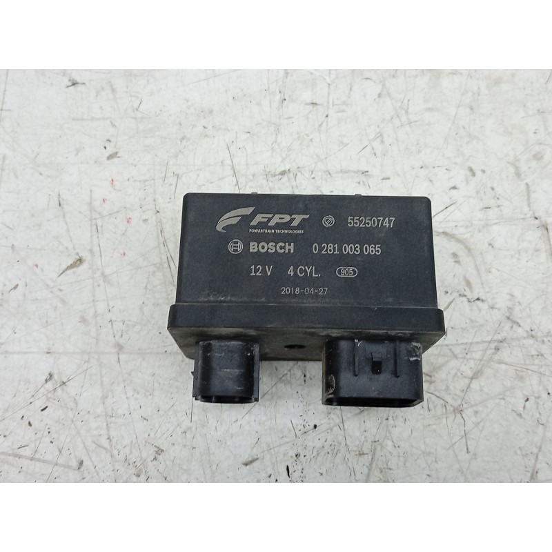 Recambio de caja precalentamiento para jeep renegade suv (bu, b1, bv) 1.6 crd referencia OEM IAM 0281003065 55250747 