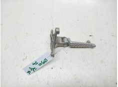 ESTRIBERA IZQUIERDA B74F74300000 