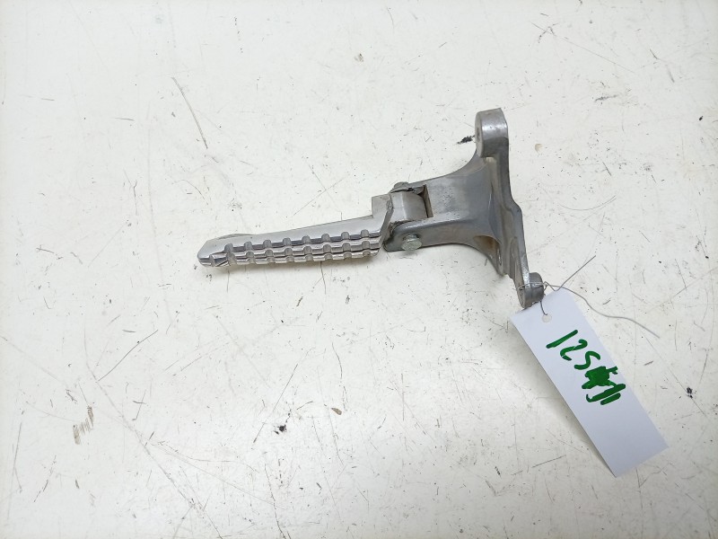 Recambio de estribera derecha para yamaha x-max x-max 300 (sh14) referencia OEM IAM  B74F74400000 