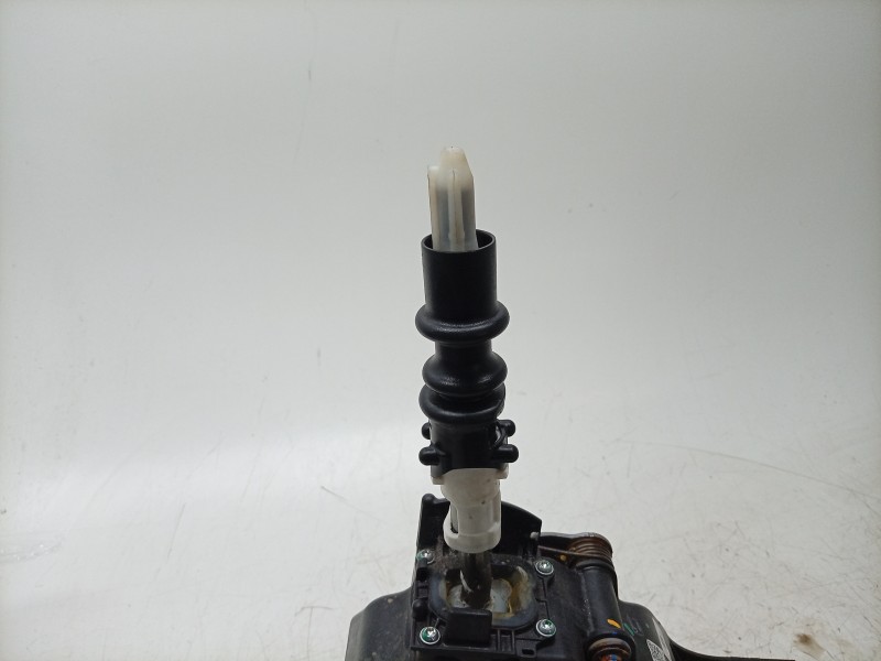 Recambio de palanca cambio para ds ds 3 / ds 3 crossback (ur_, uc_, uj_) 1.5 bluehdi 100 referencia OEM IAM 9845930080 982416668