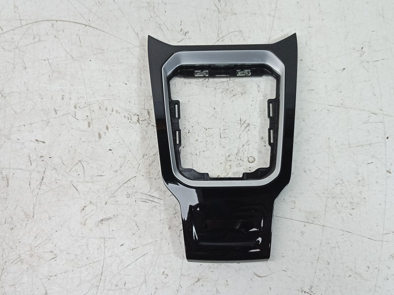 Recambio de moldura para volkswagen t-roc (a11, d11) 1.0 tsi referencia OEM IAM  2GA711456C 
