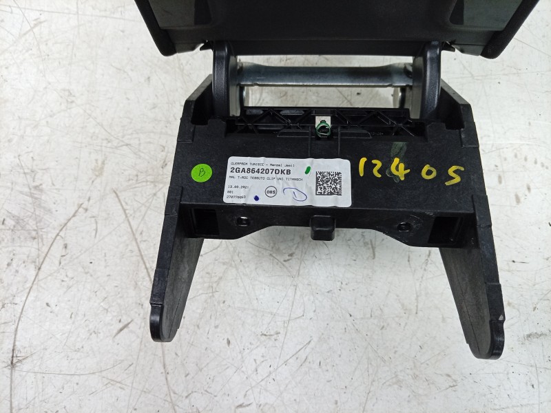 Recambio de apoyabrazos central para volkswagen t-roc (a11, d11) 1.0 tsi referencia OEM IAM  2GA864207DKB 