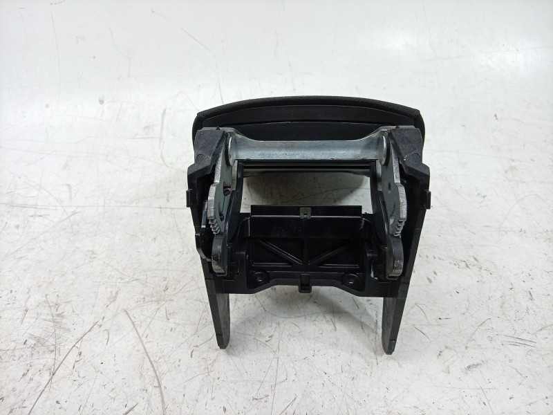Recambio de apoyabrazos central para volkswagen t-roc (a11, d11) 1.0 tsi referencia OEM IAM  2GA864207DKB 