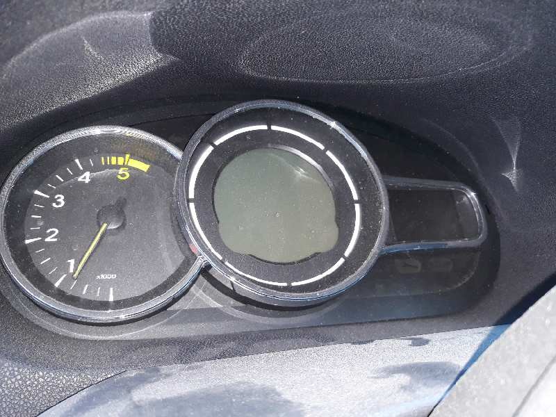 renault megane iii berlina 5 p del año 2011