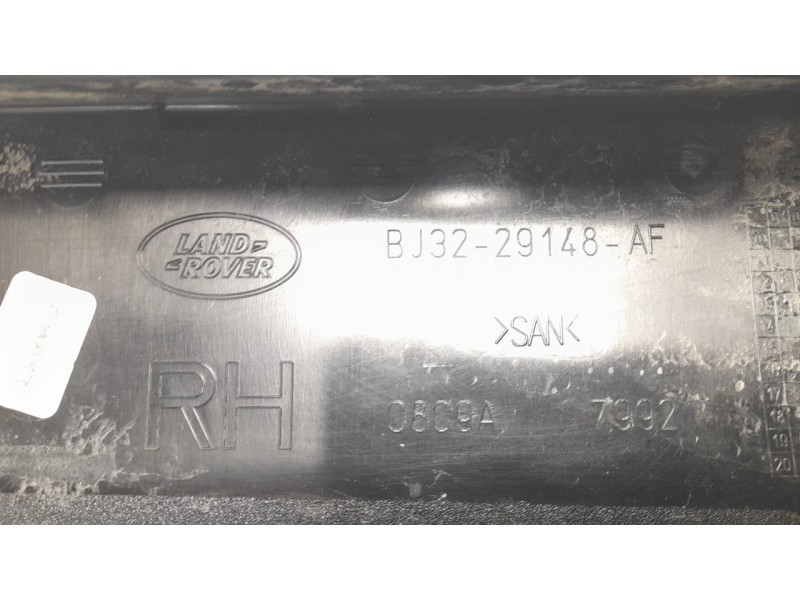 Recambio de moldura para land rover evoque referencia OEM IAM BJ3229148AF  