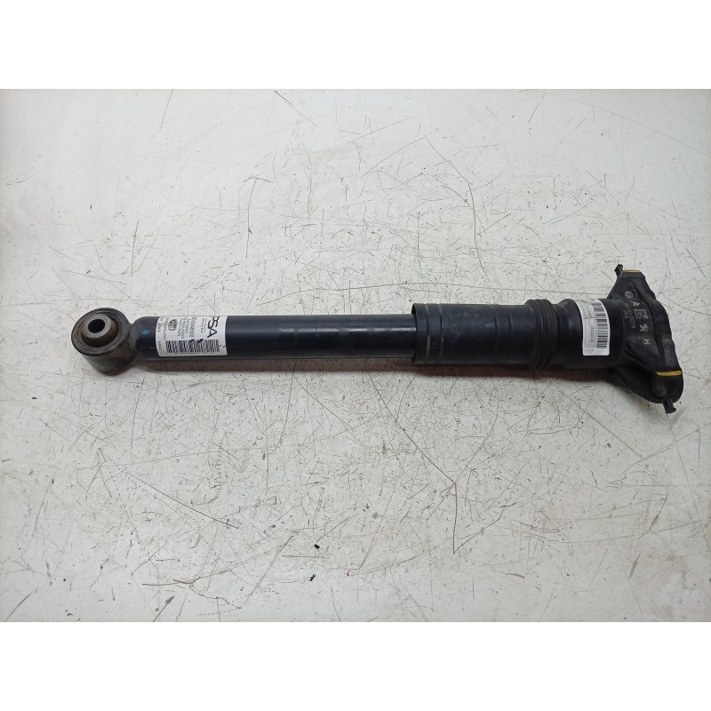 Recambio de amortiguador trasero derecho para ds ds 3 / ds 3 crossback (ur_, uc_, uj_) 1.5 bluehdi 100 referencia OEM IAM  98329