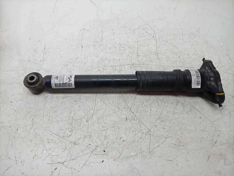 Recambio de amortiguador trasero derecho para ds ds 3 / ds 3 crossback (ur_, uc_, uj_) 1.5 bluehdi 100 referencia OEM IAM  98329