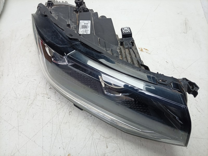 Recambio de faro derecho para volkswagen t-cross (c11, d31) 1.0 tsi referencia OEM IAM  2GM941036B 