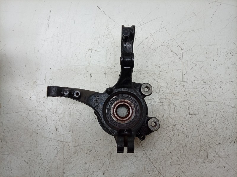 Recambio de mangueta delantera izquierda para ds ds 3 / ds 3 crossback (ur_, uc_, uj_) 1.5 bluehdi 100 referencia OEM IAM  16075