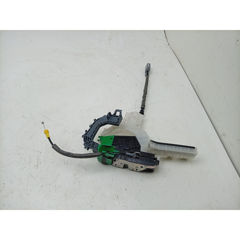 Recambio de cerradura puerta delantera derecha para hyundai i30 (pde, pd, pden) 1.0 t-gdi referencia OEM IAM  81320G3050 EZCHY59
