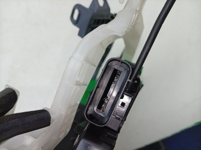 Recambio de cerradura puerta delantera derecha para hyundai i30 (pde, pd, pden) 1.0 t-gdi referencia OEM IAM  81320G3050 EZCHY59