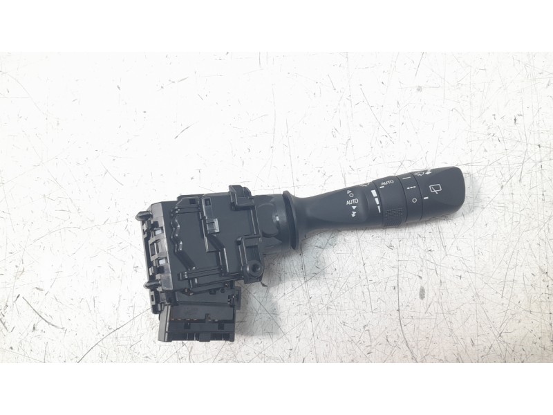 Recambio de mando luces para toyota rav4 referencia OEM IAM 12A9017J341  