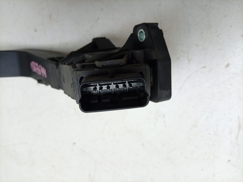 Recambio de potenciometro pedal para ds ds 3 / ds 3 crossback (ur_, uc_, uj_) 1.5 bluehdi 100 referencia OEM IAM  9827704480 