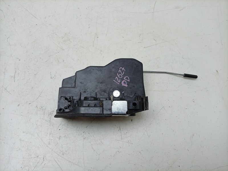 Recambio de cerradura puerta delantera derecha para bmw 4 gran coupe (f36) 430 i xdrive referencia OEM IAM  51217202146 EZCBM016