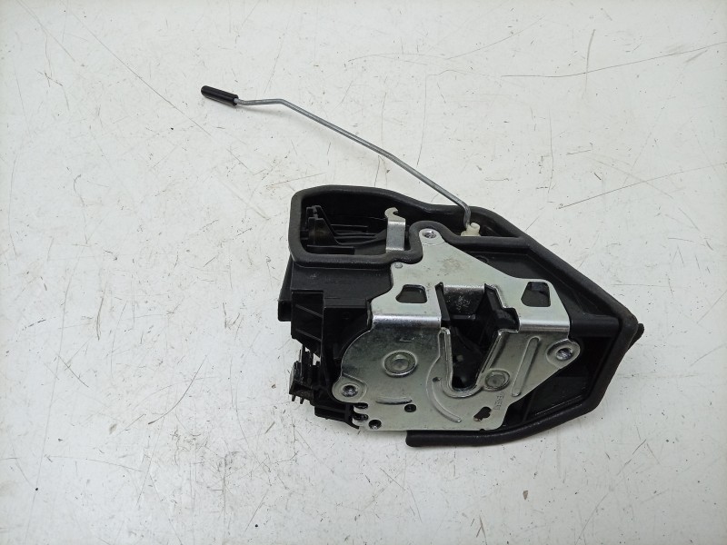 Recambio de cerradura puerta delantera derecha para bmw 4 gran coupe (f36) 430 i xdrive referencia OEM IAM  51217202146 EZCBM016