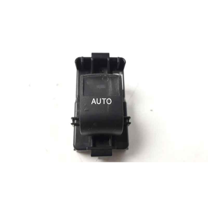 Recambio de mando elevalunas trasero derecho para toyota auris 1.2 16v turbo cat referencia OEM IAM   