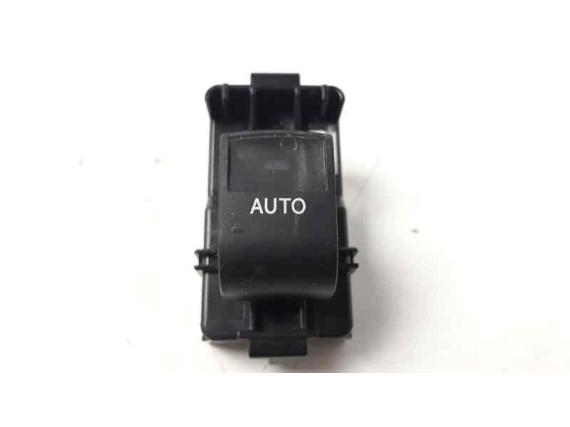 Recambio de mando elevalunas trasero derecho para toyota auris 1.2 16v turbo cat referencia OEM IAM   