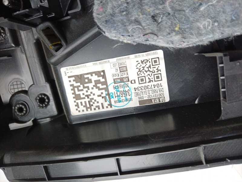 Recambio de guarnecido puerta delantera izquierda para renault rafale rafale referencia OEM IAM  809013733R 