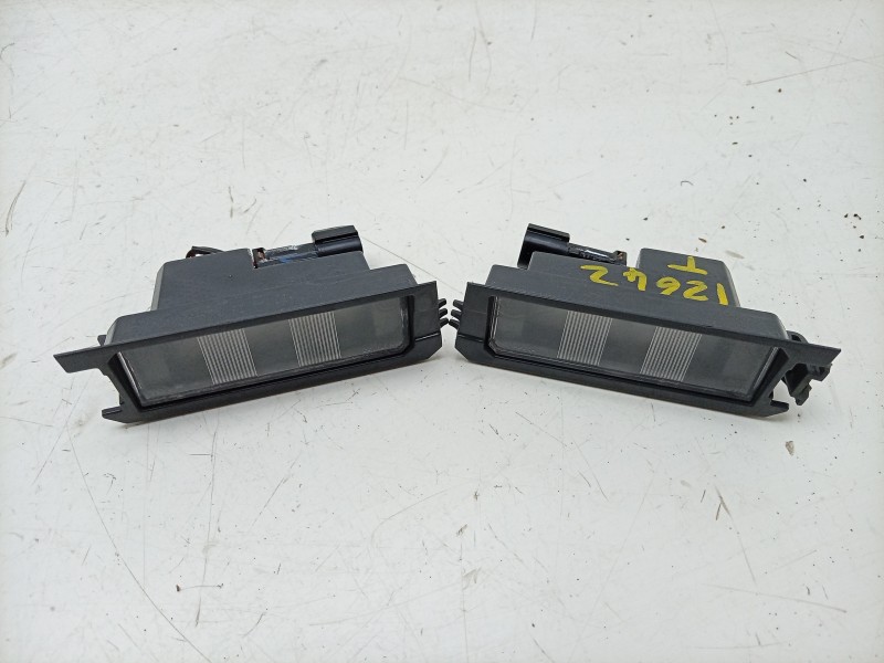 Recambio de piloto matricula para hyundai i30 (pde, pd, pden) 1.0 t-gdi referencia OEM IAM  92502G4500 