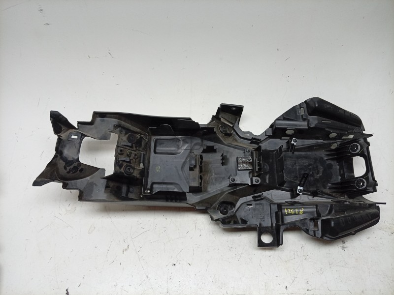 Recambio de guardabarros trasero para bmw g g 310 r (5r31, mg31) referencia OEM IAM  80102MKYD500 