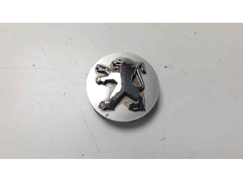 Recambio de tapacubos para peugeot 207 referencia OEM IAM 9639098380  