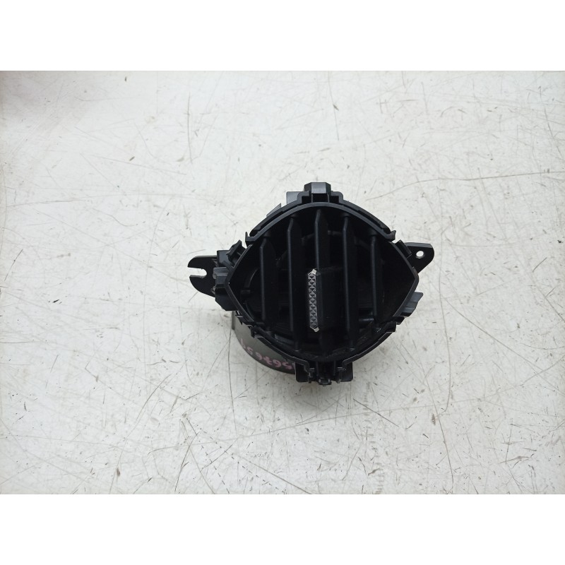 Recambio de aireador derecho para ds ds 3 / ds 3 crossback (ur_, uc_, uj_) 1.5 bluehdi 100 referencia OEM IAM  9821248480 
