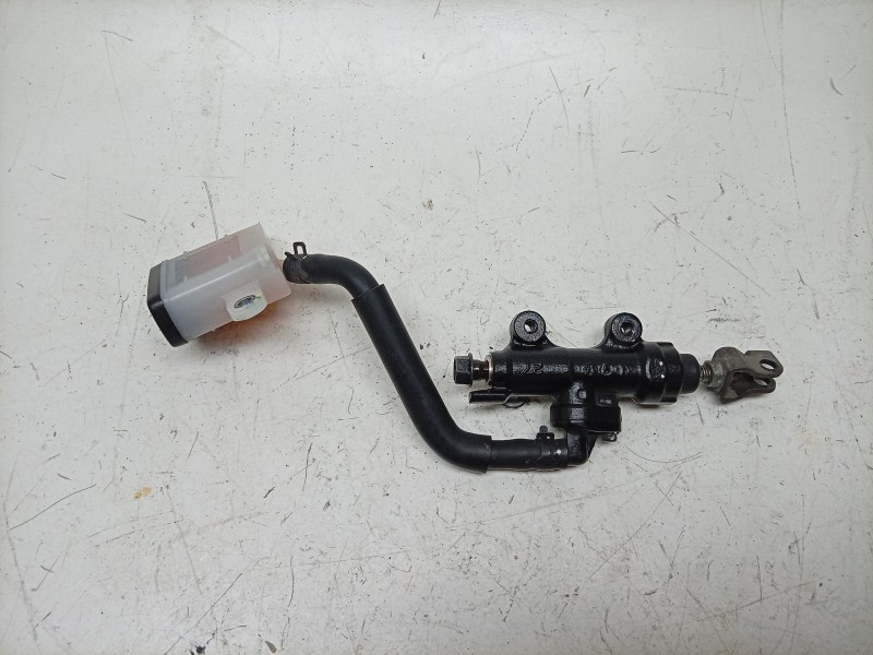 Recambio de bomba freno trasera para honda cb (501cc - ) cb 650 r (rh08, rh02) referencia OEM IAM  43510MKND51 