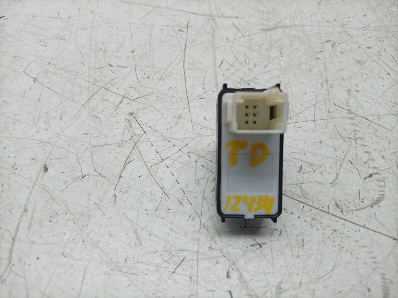 Recambio de mando elevalunas trasero derecho para ds ds 3 / ds 3 crossback (ur_, uc_, uj_) 1.5 bluehdi 100 referencia OEM IAM  9
