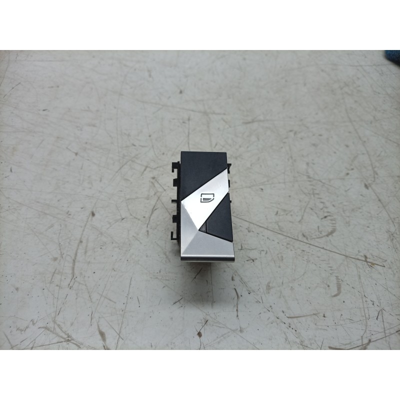 Recambio de mando elevalunas delantero derecho para ds ds 3 / ds 3 crossback (ur_, uc_, uj_) 1.5 bluehdi 100 referencia OEM IAM 