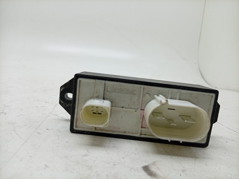 Recambio de caja precalentamiento para mg zs suv (azs1) 1.5 vti referencia OEM IAM  30090043 