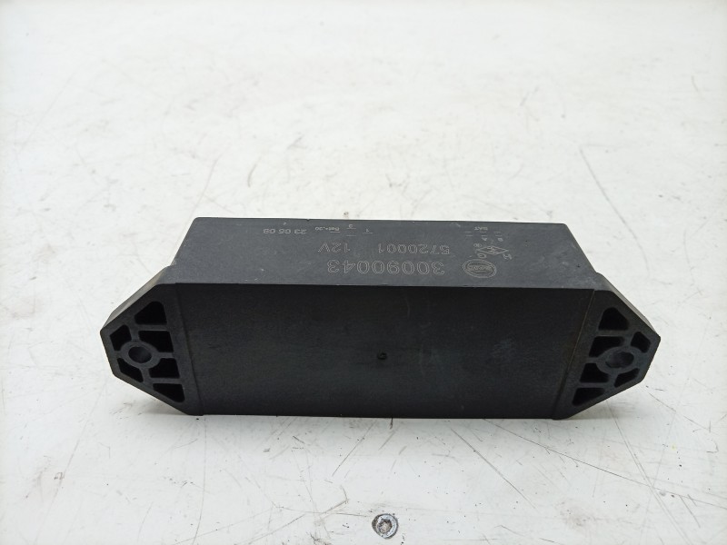 Recambio de caja precalentamiento para mg zs suv (azs1) 1.5 vti referencia OEM IAM  30090043 