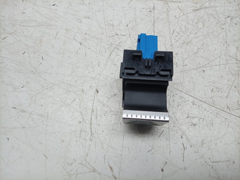 Recambio de freno de mano electrico para ds ds 3 / ds 3 crossback (ur_, uc_, uj_) 1.5 bluehdi 100 referencia OEM IAM  9815417277