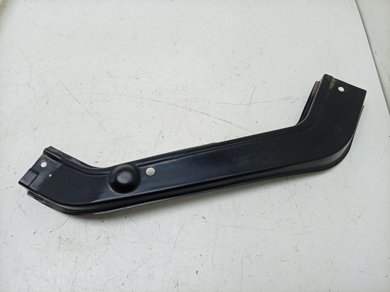 Recambio de soporte faro derecho para mg zs suv (azs1) 1.5 vti referencia OEM IAM  10308480 MG6023401/1911208