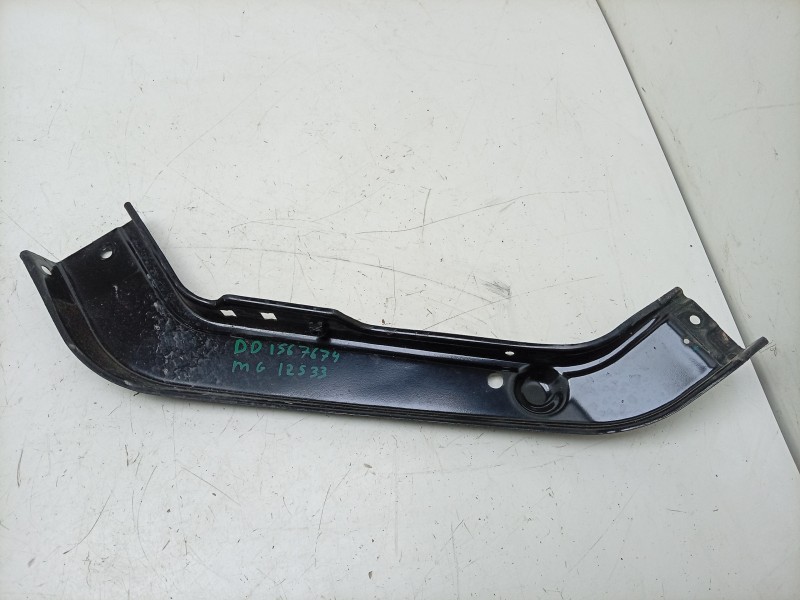 Recambio de soporte faro derecho para mg zs suv (azs1) 1.5 vti referencia OEM IAM  10308480 MG6023401/1911208