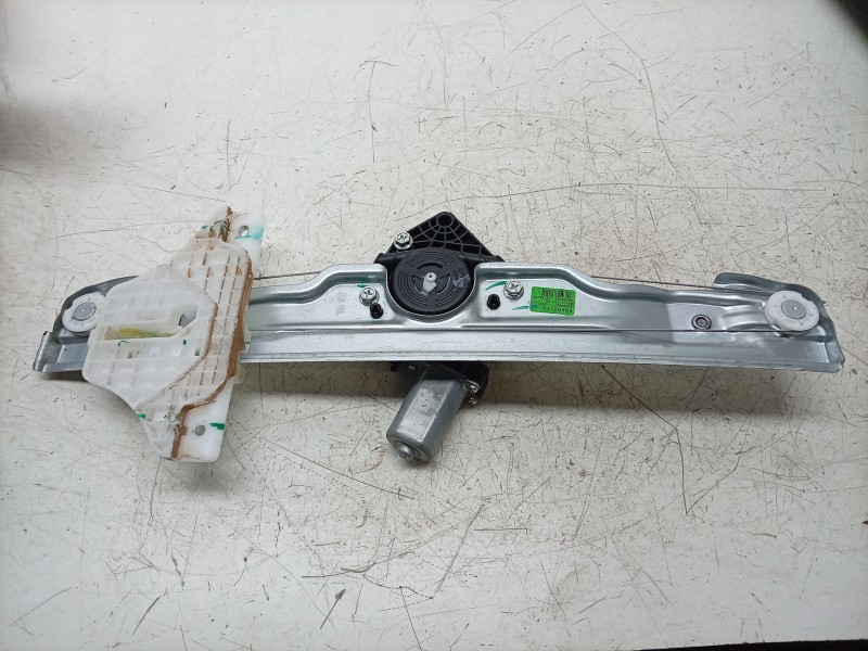 Recambio de elevalunas trasero izquierdo para mg zs suv (azs1) 1.5 vti referencia OEM IAM  10233937 