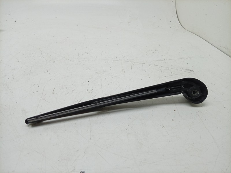 Recambio de brazo limpia trasero para mg zs suv (azs1) 1.5 vti referencia OEM IAM  10568621 