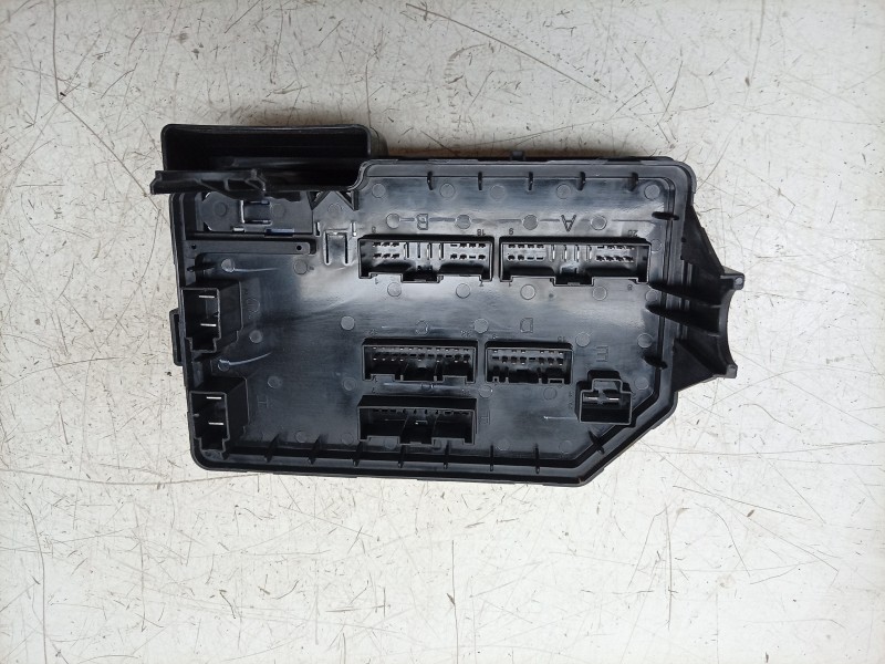 Recambio de caja reles / fusibles para mg zs suv (azs1) 1.5 vti referencia OEM IAM  10837494 