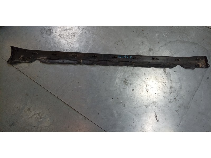 Recambio de estribos laterales para tesla model 3 ev referencia OEM IAM  108982800D TS3001404