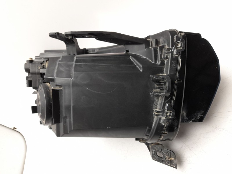 Recambio de faro izquierdo para dacia duster iii eco-g 100 essential referencia OEM IAM  260603515R 