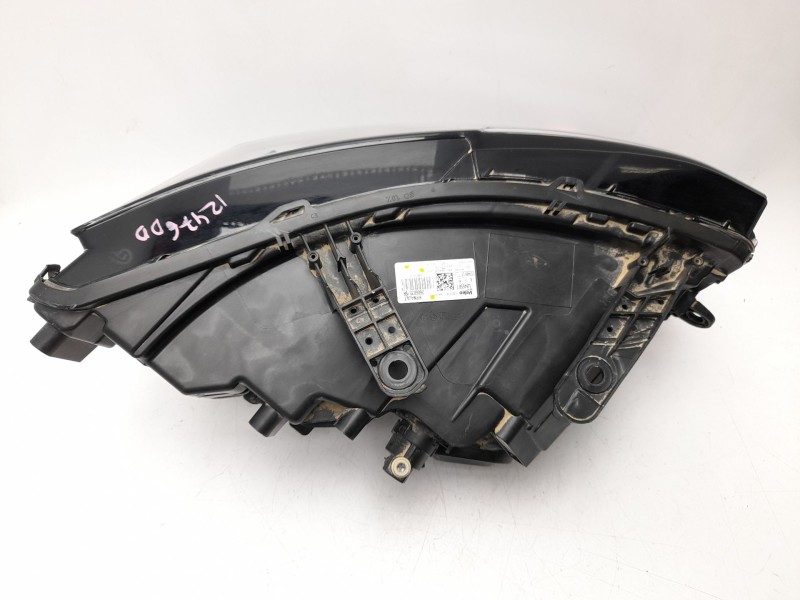 Recambio de faro izquierdo para dacia duster iii eco-g 100 essential referencia OEM IAM  260603515R 