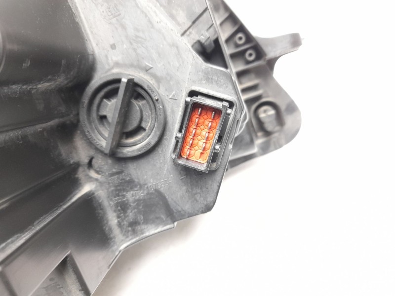 Recambio de faro izquierdo para opel insignia a sedán (g09) 2.0 turbo e85 (69) referencia OEM IAM  13409908 10116571004/11531721