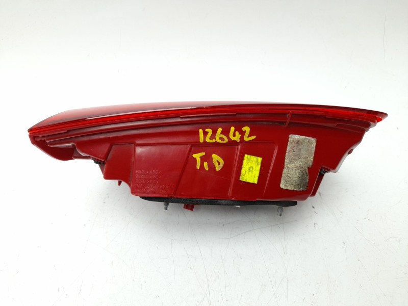 Recambio de piloto trasero derecho interior para hyundai i30 (pde, pd, pden) 1.0 t-gdi referencia OEM IAM  92404G4500 
