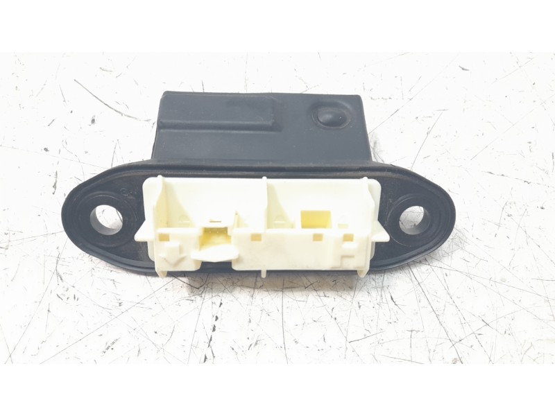 Recambio de maneta exterior porton para toyota rav4 referencia OEM IAM 8484048020  