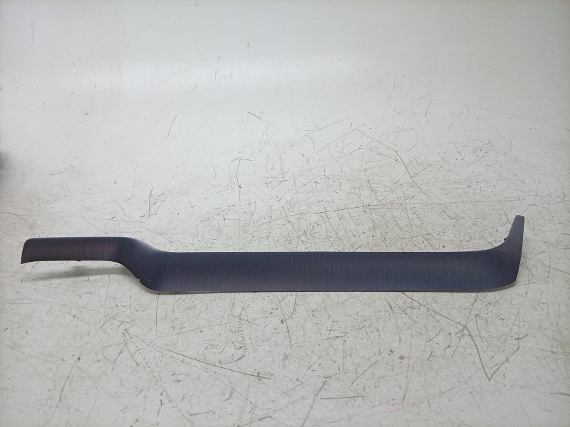 Recambio de moldura para volvo v60 ii cross country (227) d4 awd referencia OEM IAM  31477174 