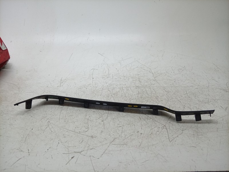 Recambio de moldura para volvo v60 ii cross country (227) d4 awd referencia OEM IAM  31477174 
