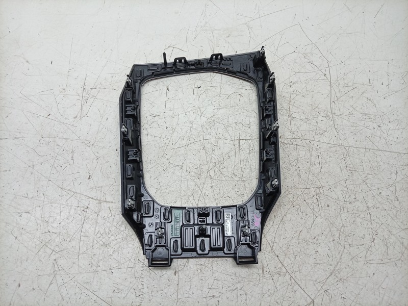 Recambio de moldura para bmw i4 edrive 40 referencia OEM IAM  9R5A1972902 